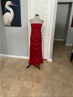 New Women Large Red strapless satin gown featuring ruched detailing with beads